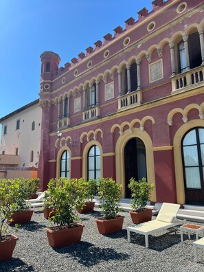 Junior Suite, 1 Bedroom, Patio