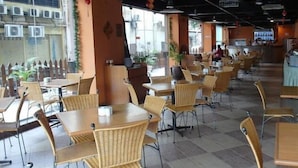 Dining - Mandarin Pacific Hotel (Kuala Lumpur)