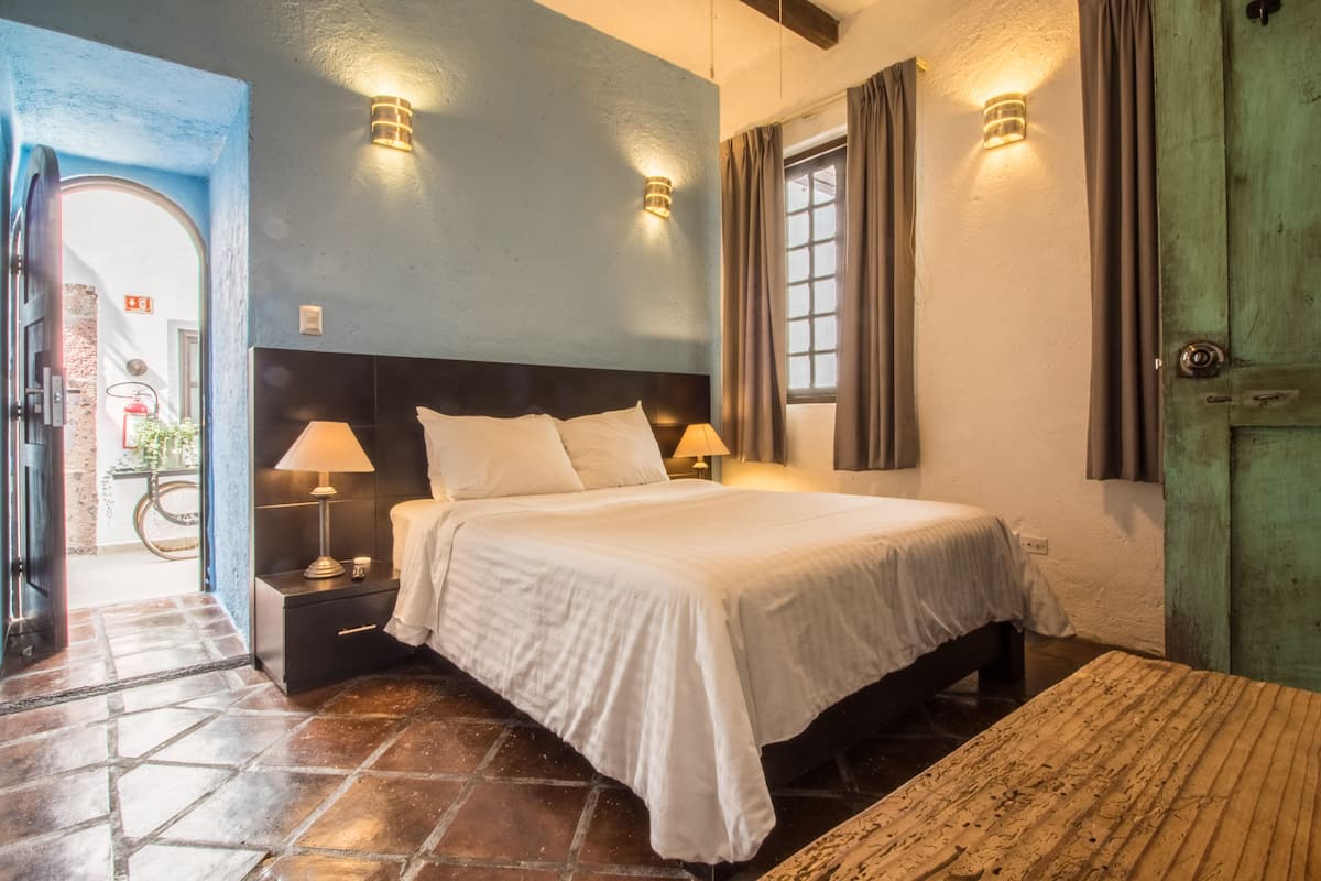 Singola Deluxe | Biancheria da letto di alta qualità, una cassaforte in camera