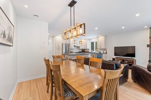 Living area - Borealis - RVMT (Mont-Tremblant)