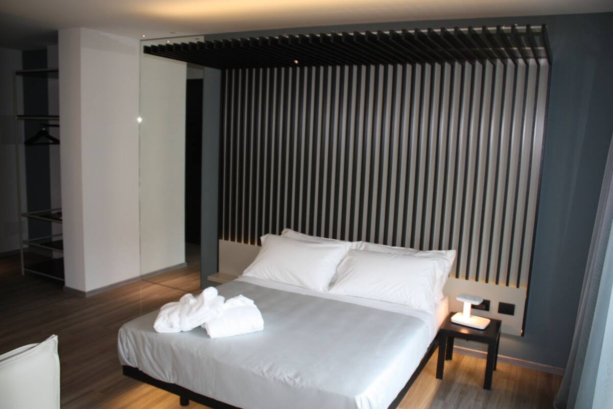 Superior Double Room | Soundproofing