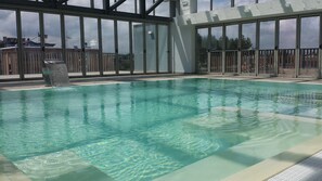 Indoor pool, sun loungers - Hotel SAN Giorgio Riccione (Riccione)