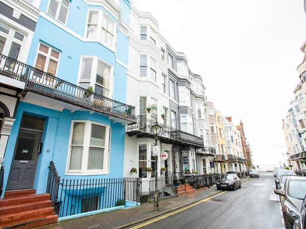 Exterior - Fab Guest House (Brighton)