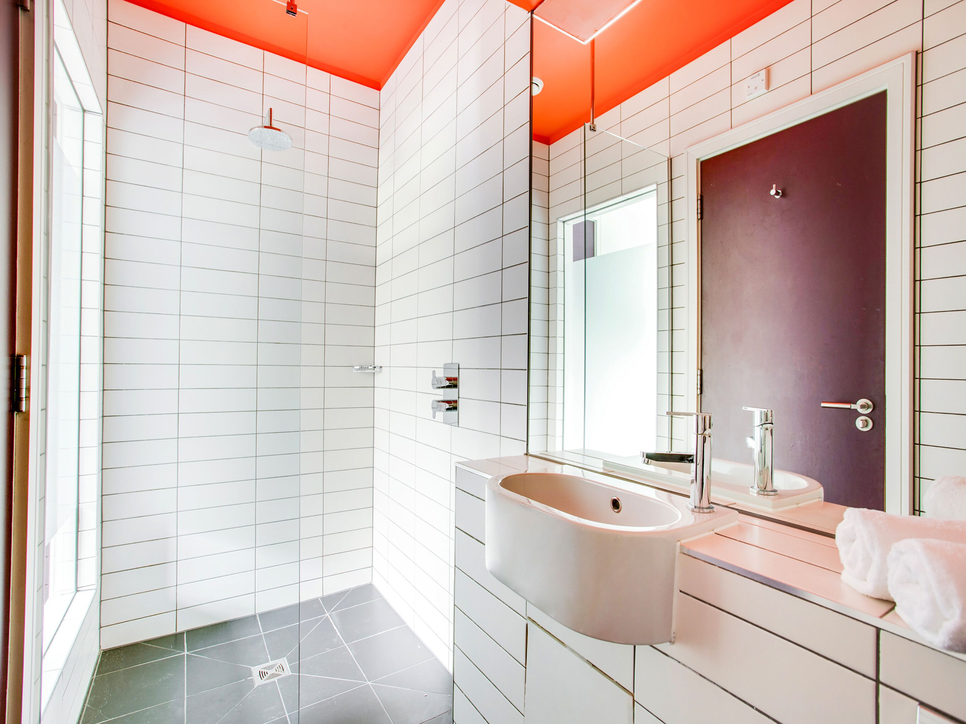 Standaard Twin kamer | Badkamer | Gratis toiletartikelen, handdoeken, zeep, shampoo