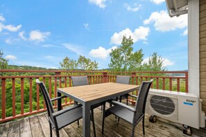 Haut Bois 197-5 , 3 Bedrooms | Terrace/patio