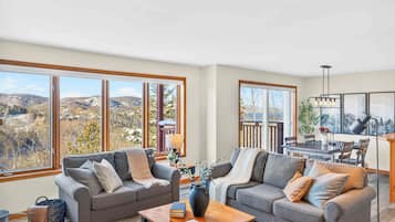 Haut Bois 193-3 , Condo | Living area | Flat-screen TV, fireplace, DVD player