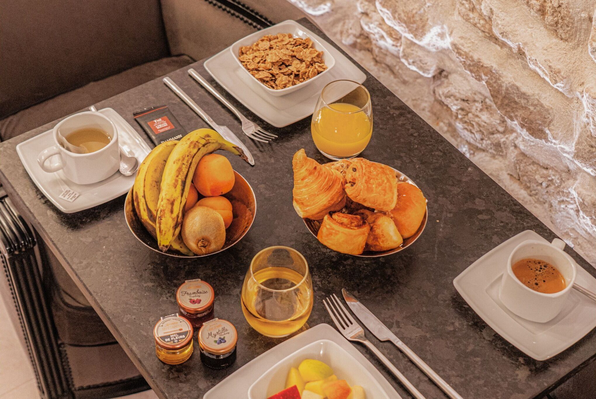 daily buffet breakfast (eur 15 per person)