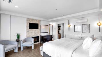 Chambre Simple Luxe | Coffres-forts dans les chambres, bureau
