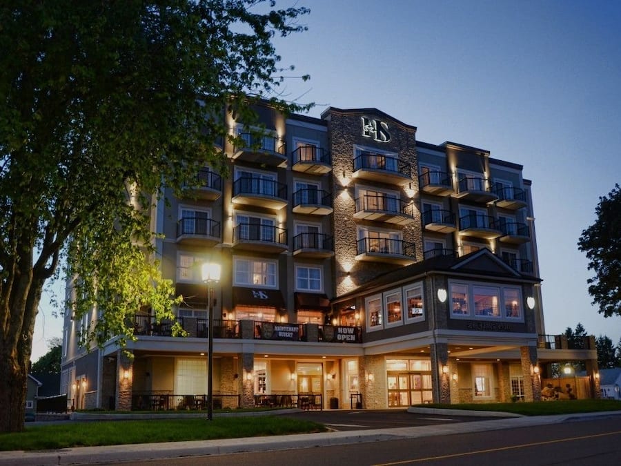 Front of property - evening/night