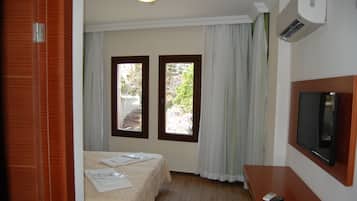 Premium bedding, minibar, in-room safe, soundproofing