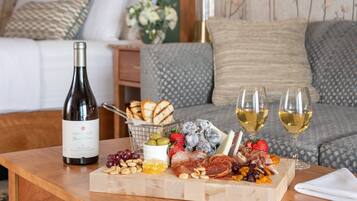 King Bed, Ocean View