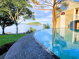Kolam infiniti