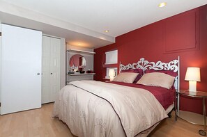 Dobbeltværelse (Kitsilano) | Premium-sengetøj, individuelt design, individuel indretning