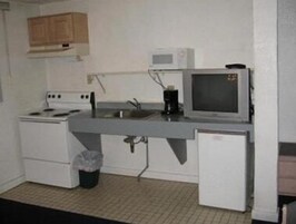 Refrigerador, microondas, cafetera/tetera, tetera/pava eléctrica