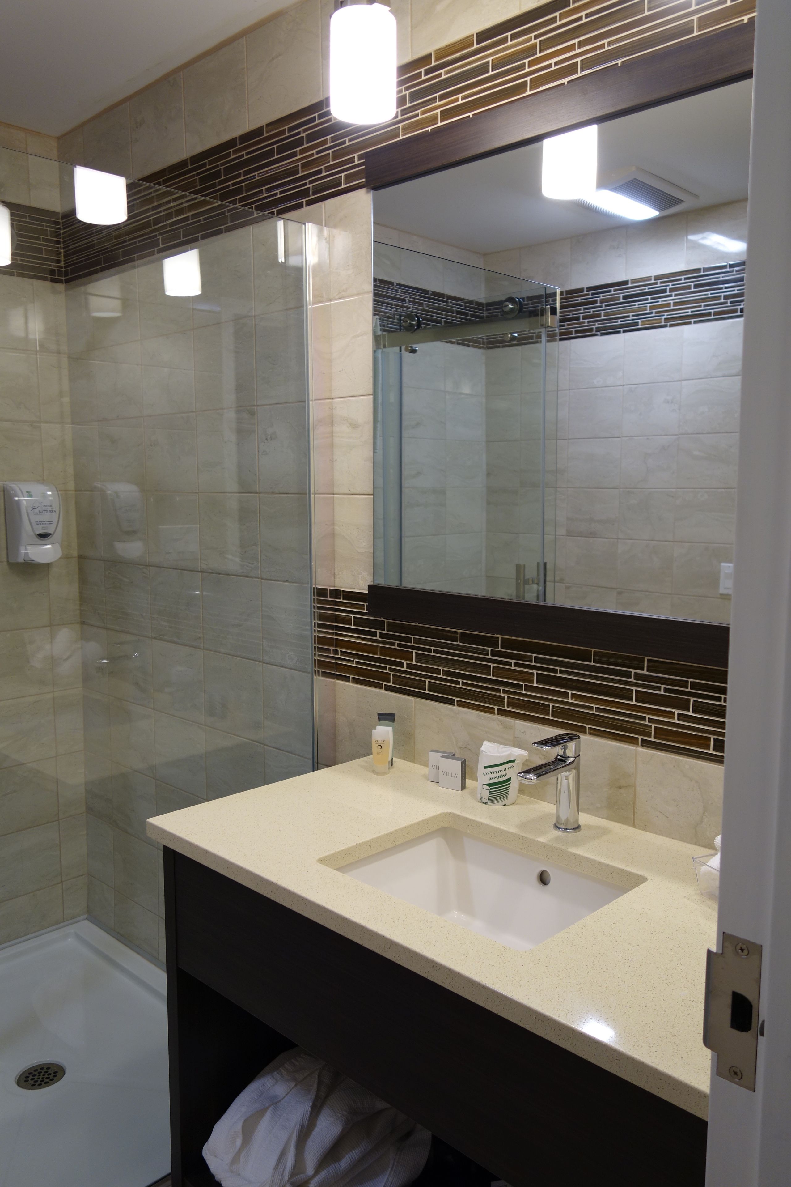 classic room, 1 queen bed, bay view | bathroom | hair dryer, bathrobes, towels