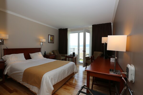 Classic-huone, 1 keskisuuri parisänky (Forest view) | Työpöytä, pimennysverhot, silitysrauta/-lauta, ilmainen Wi-Fi