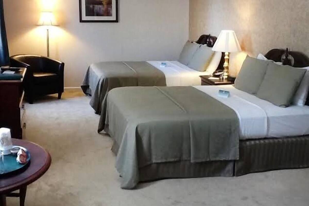 Deluxe Room, 2 Katil Ratu (Queen) | Peralatan tempat tidur premium, seterika/papan seterika