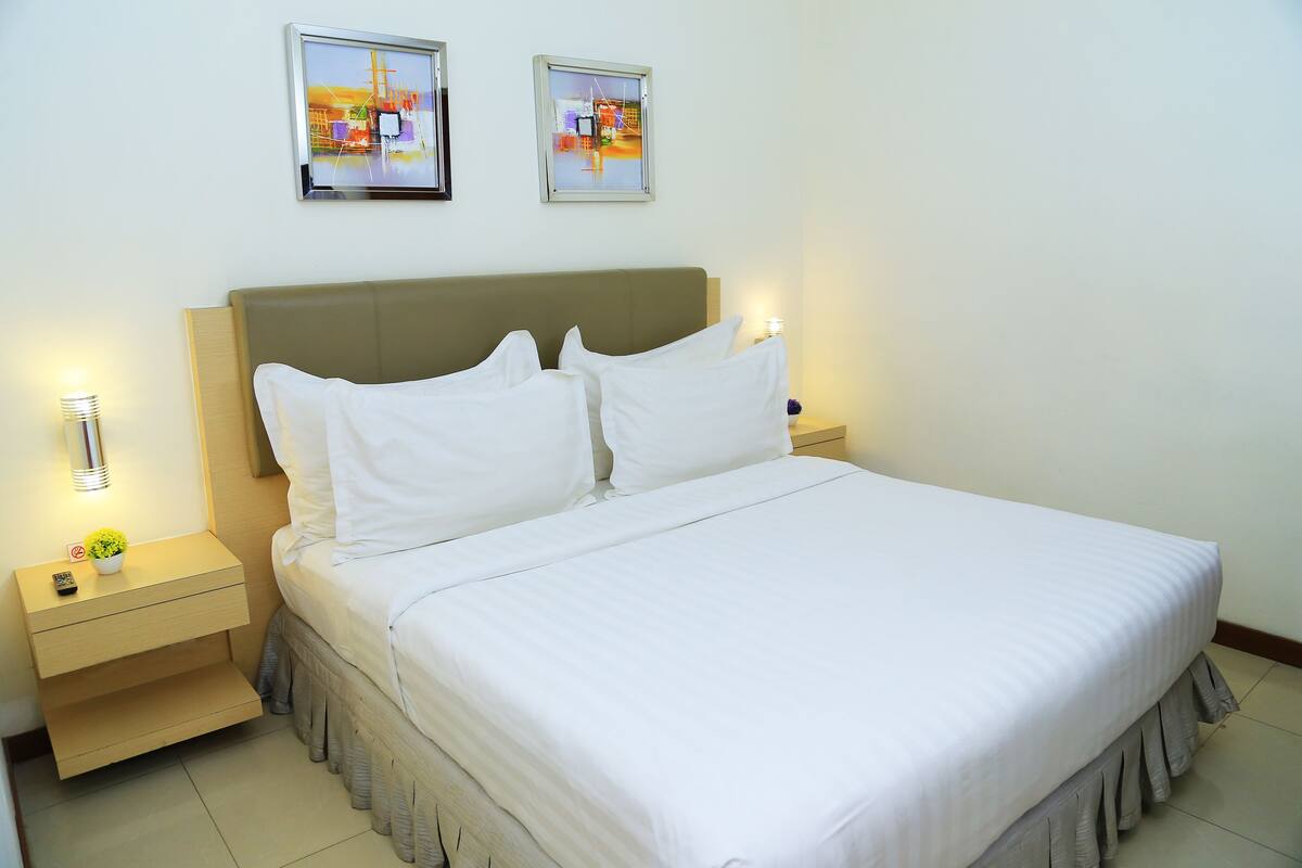 Deluxe Room | In-room safe, desk, soundproofing, free WiFi