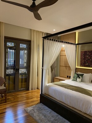 Habitación ejecutiva | Ropa de cama de alta calidad, edredón y artículos del minibar gratis