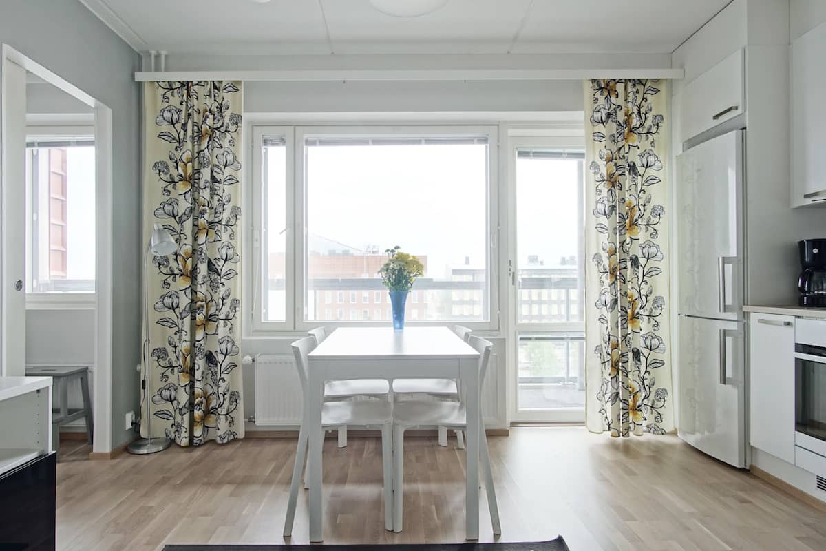 Appartamento, 1 camera da letto, sauna | Cucina privata | Frigorifero con congelatore, microonde, forno, piano cottura
