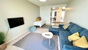 Two bedroom apartment | Área de sala de estar
