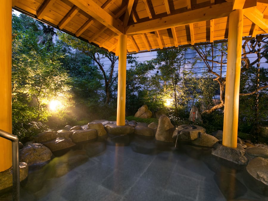 Hot springs/mineral springs