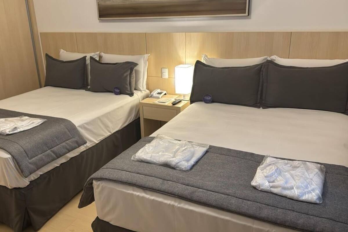 Suite Premium Casal Duplo | 1 quarto, roupas de cama premium, frigobar, cofres nos quartos