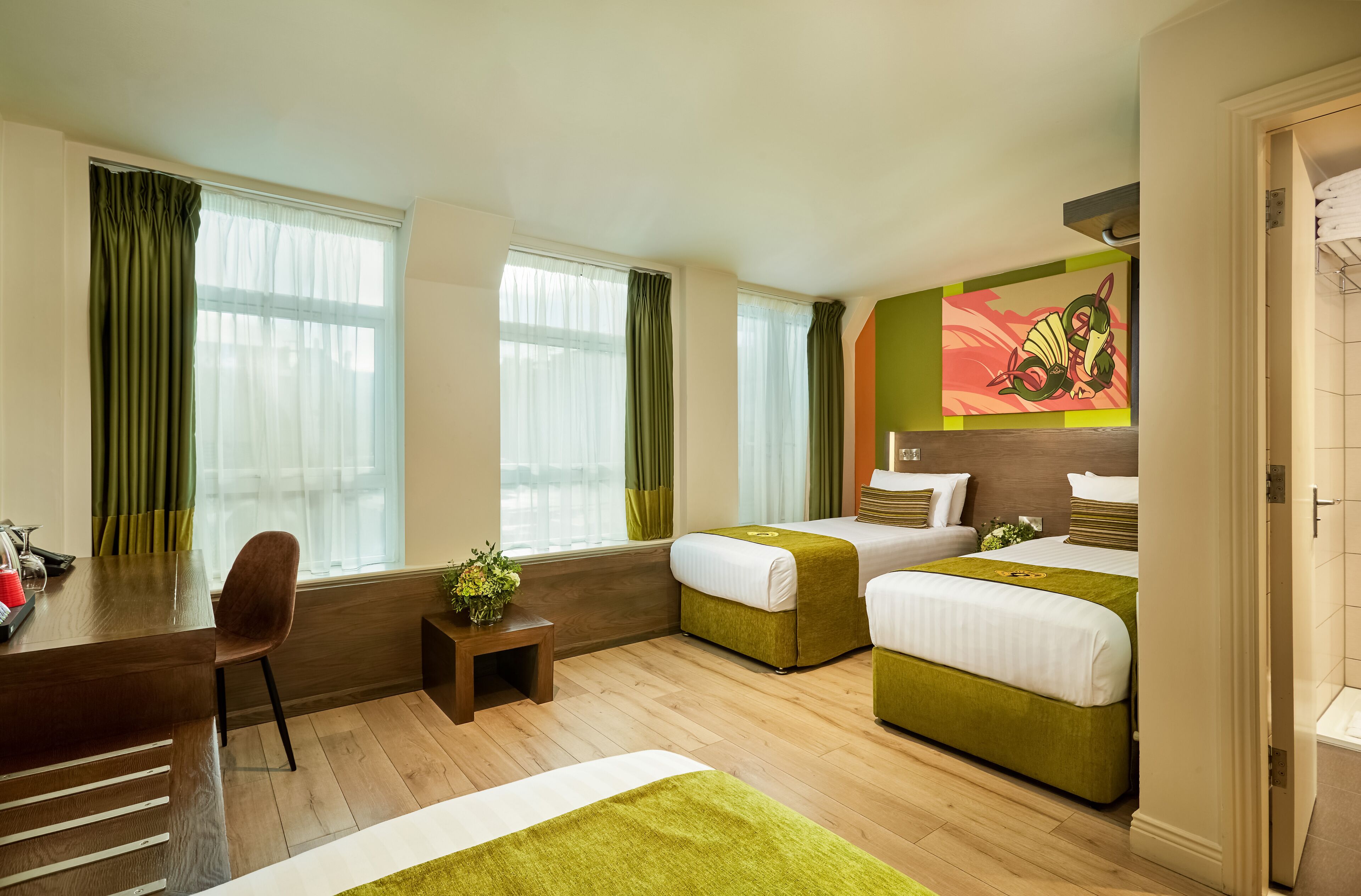 classic triple room | minibar, in-room safe, desk, blackout curtains