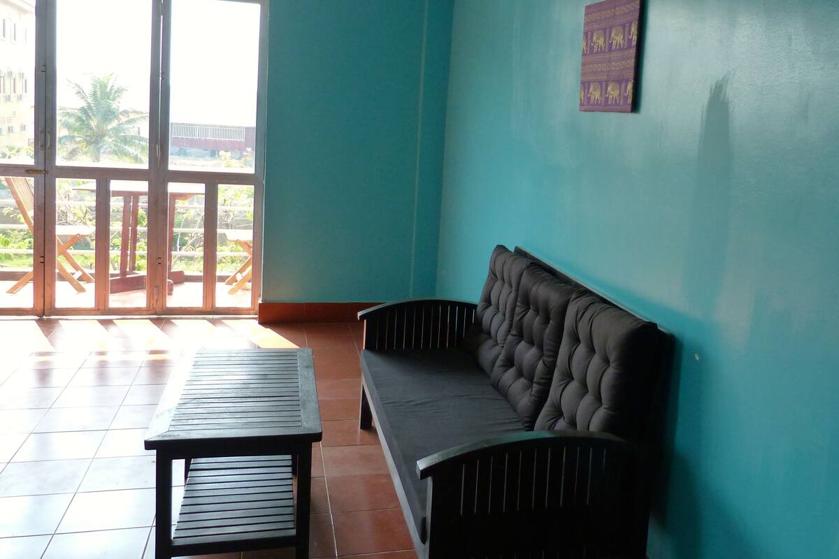 large 3 | living area | flat-screen tv