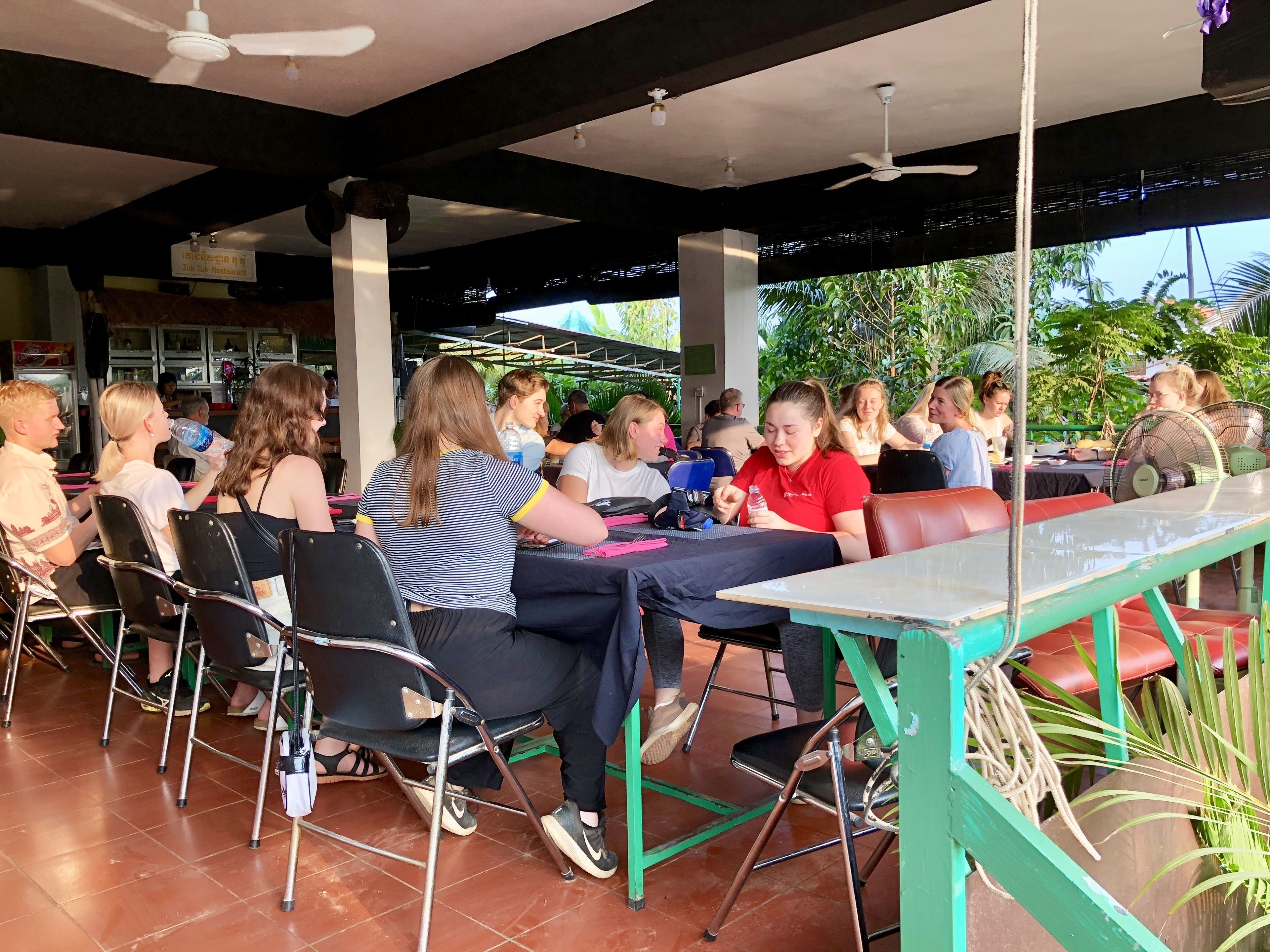 daily cooked-to-order breakfast for a fee