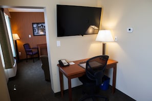 Business Suite, 1 King Bed, Non Smoking, Refrigerator & Microwave | Living room | 42-inch LCD TV with cable channels, TV, pay movies