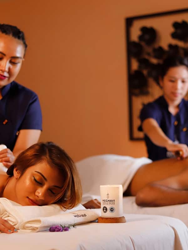 Couples treatment room(s), hot tub, body treatments, aromatherapy