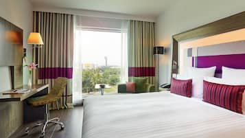 Roupas de cama premium, edredons de pluma, cofres nos quartos