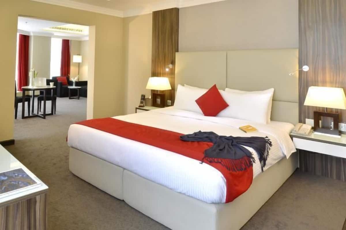 Articles gratuits dans le mini-bar, coffres-forts dans les chambres