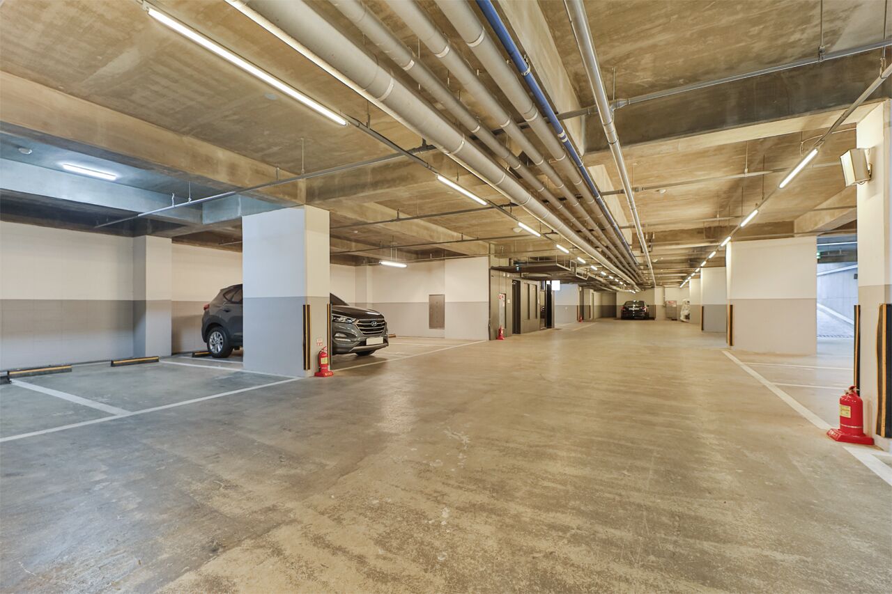 free self-parking, free valet parking