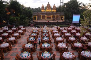 Outdoor banquet area - City Angkor Hotel (Siem Reap)