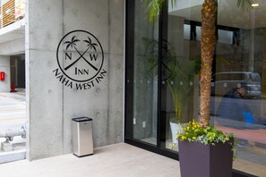 Entrée de l’hébergement