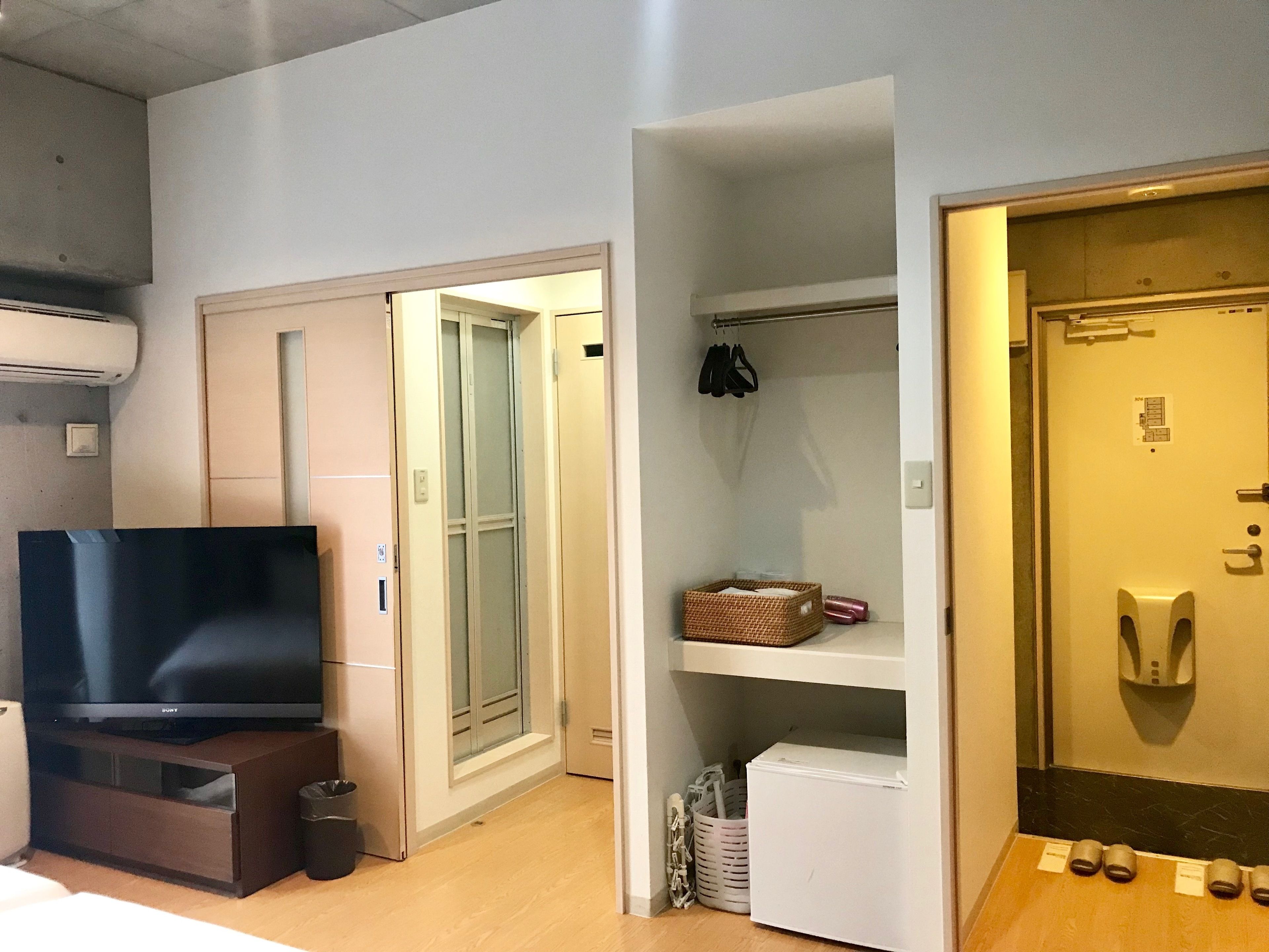 1 bedroom, premium bedding, individually decorated