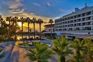 Fachada de la propiedad