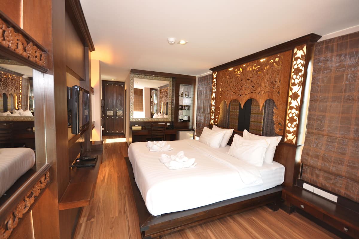 Superior kamer, 1 kingsize bed, bad, uitzicht op stad (No Balcony) | Een kluis op de kamer, verduisterende gordijnen, gratis wifi