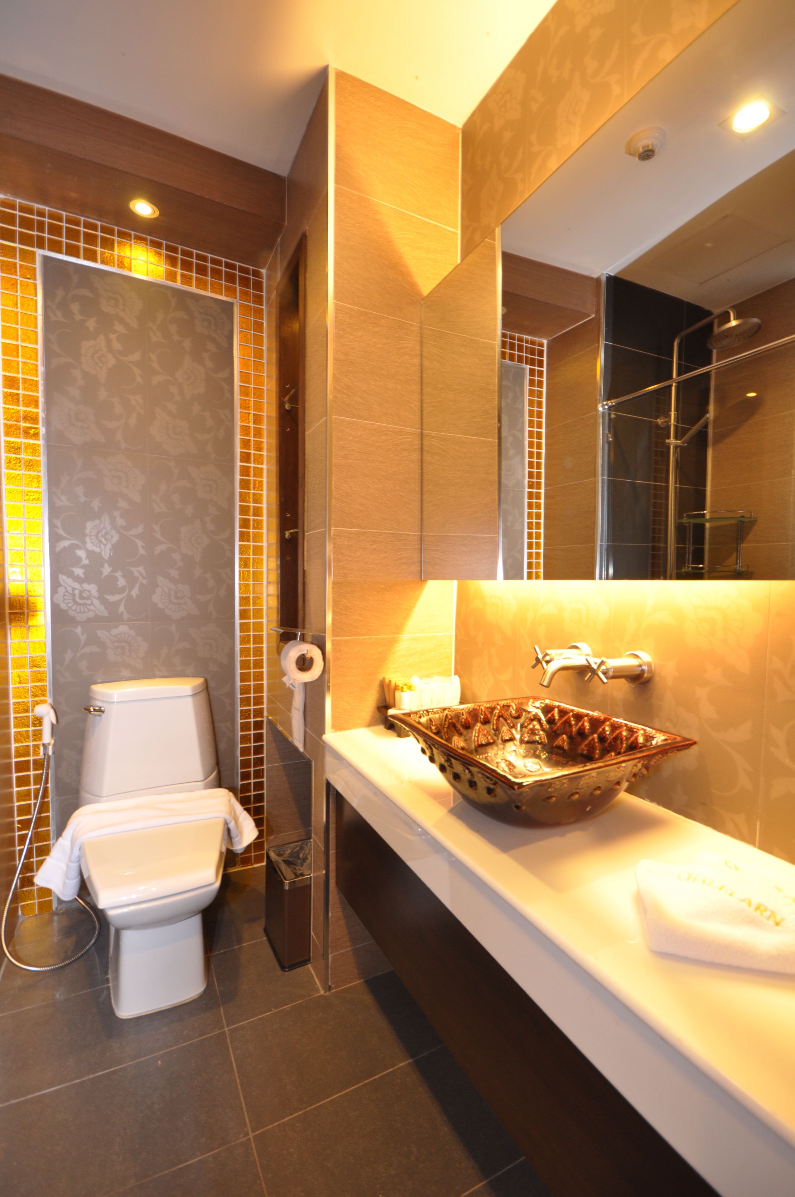 superior double room, 1 double bed | bathroom | rainfall showerhead, free toiletries, hair dryer, towels