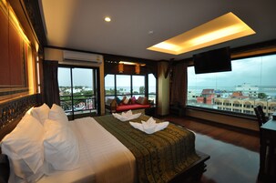 ห้องพรีเมียร์สวีท | ตู้นิรภัยในห้องพัก, ผ้าม่านกันแสง, Wi-Fi ฟรี