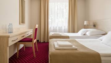 遮光窗簾/窗簾、熨斗/熨衫板、可攜式嬰兒床、免費 Wi-Fi