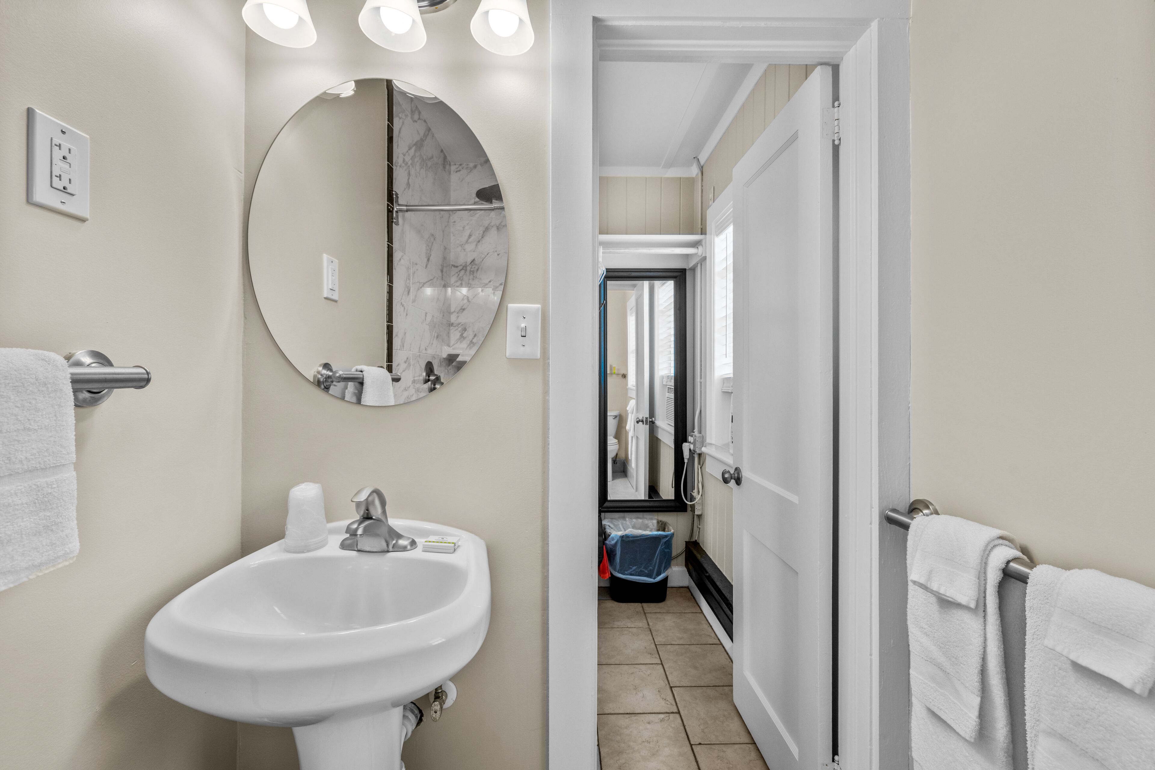 Standard Room, 2 Double Beds, Courtyard View | Free WiFi, bed sheets
