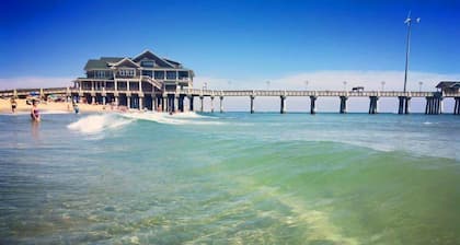 Dolphin Oceanfront Motel