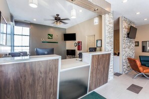 Lobby - Quality Inn Pinehurst Area (Aberdeen)