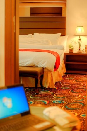 Frigobar, Wi-Fi de cortesia, roupa de cama