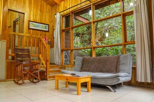 高级小屋 | 起居区