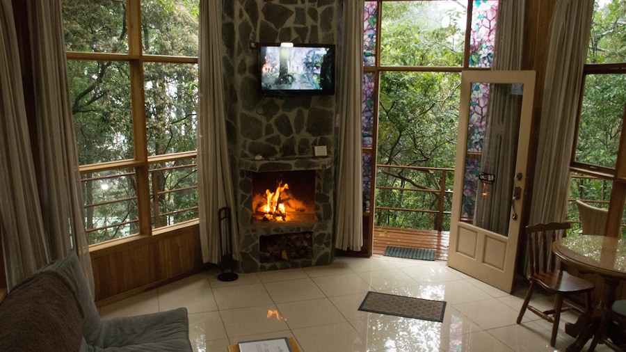 Los Pinos Cabanas y Jardines