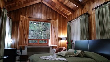 高级小屋 | 客房内保险箱、遮光窗帘、熨斗/熨板、旅行婴儿床